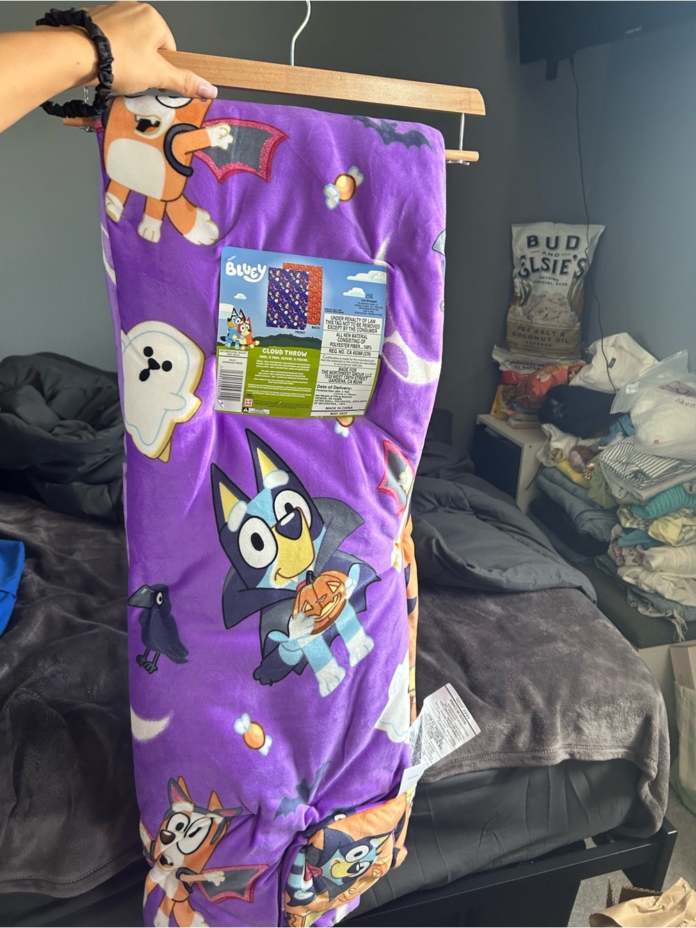 Bluey Kids reversible Cloud throw blanket